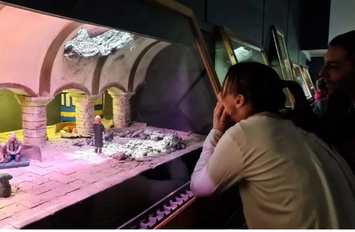 Gran Inauguració de la 45 ena Exposició de Pessebres amb la presencia de l´Il·lustríssima Sra.  alcaldessa Marta Farrés i el seu equip de govern.