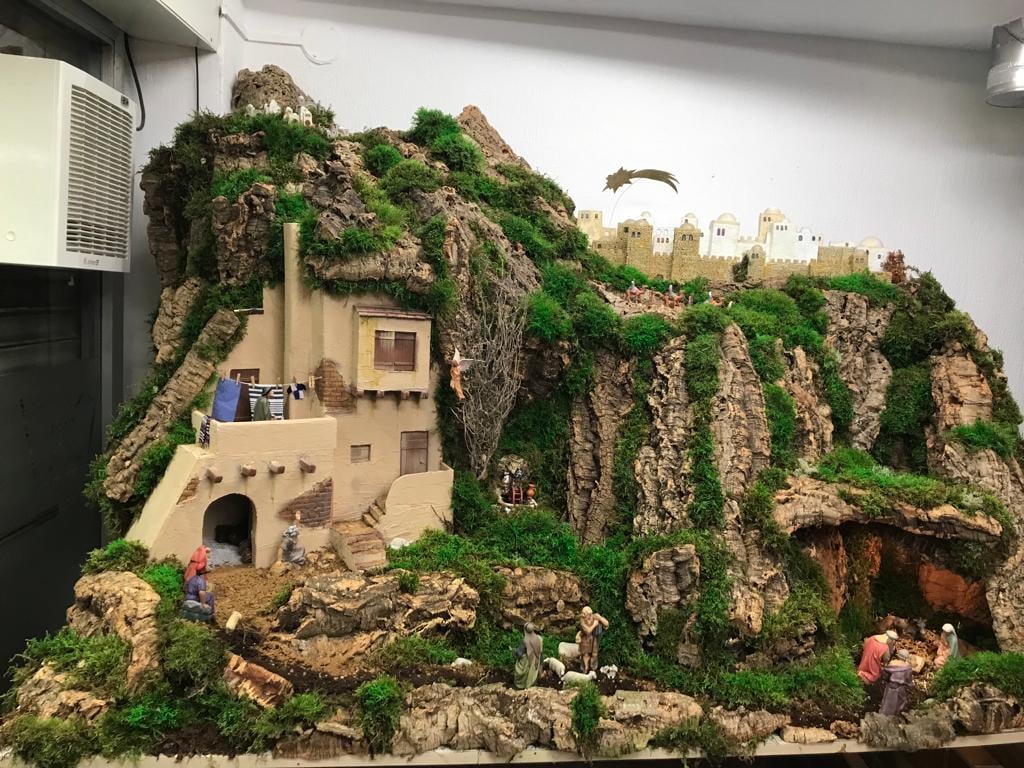 Com un any més s´ha construit el pessebre de la Tintoreria Els Campos de Sabadell.