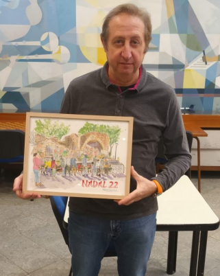 L´Alcadesa Marta Farres ens va fer entrega d´un cuadro fet per un artista i pintor de Sabadell del pessebre de la ciutat.